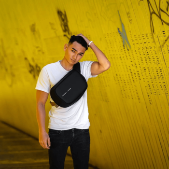 Фото Рюкзак-антивор XD Design Bobby Sling Crossbody Black P705.781